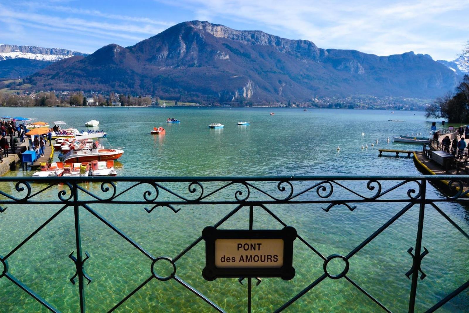 Fasthotel Annecy Bagian luar foto